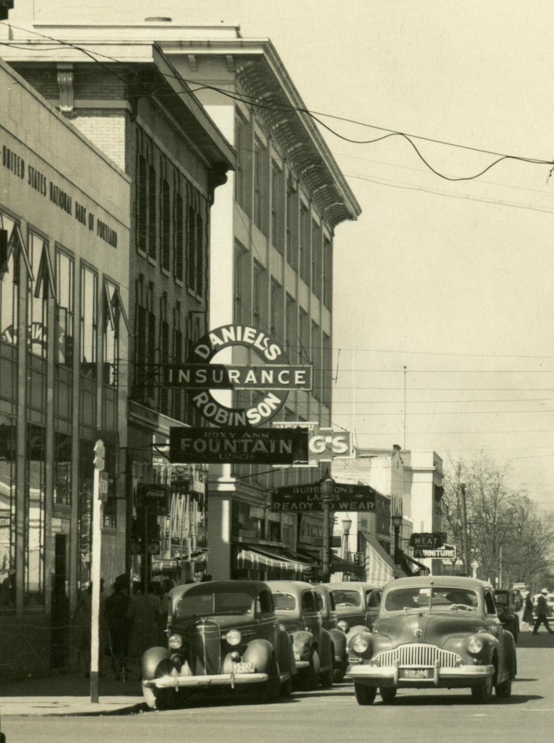 Daniels-Robinson Insurance sign, North Central, Medford, Oregon 1938-45